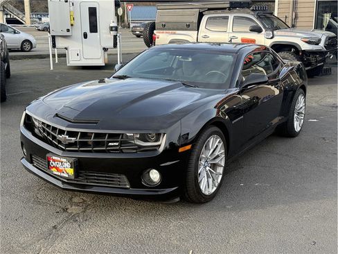 Used 2013 Chevrolet Camaro SS image 1