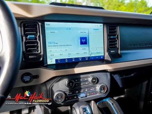 Used 2023 Ford Bronco Wildtrak image 24