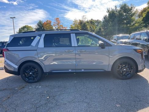 New 2026 Kia Carnival SX image 4