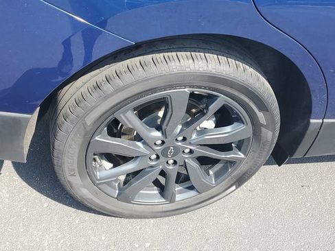 Certified 2022 Chevrolet Equinox RS FWD image 5