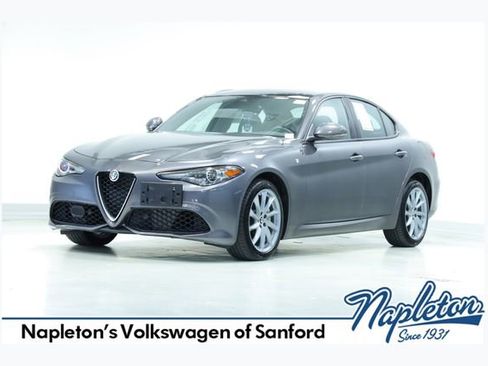 Used 2022 Alfa Romeo Giulia Ti image 1
