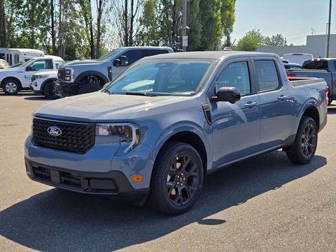 New 2025 Ford Maverick Lariat w/ Black Appearance Package image 1