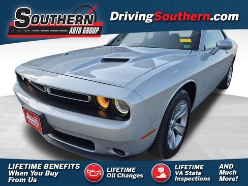 Used 2022 Dodge Challenger SXT w/ Cold Weather Group image 1