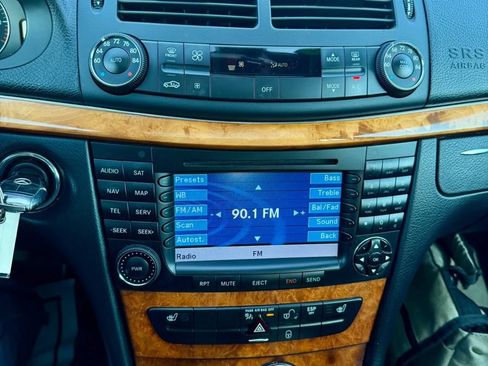Used 2008 Mercedes-Benz E 350 4MATIC Wagon image 30