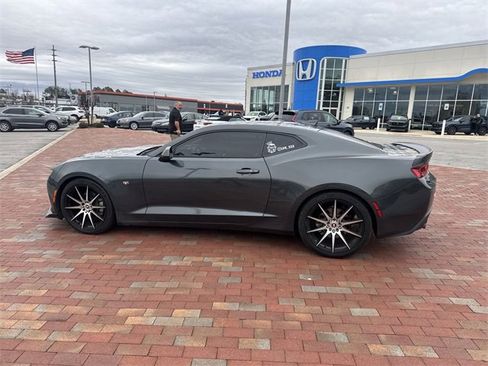 Used 2017 Chevrolet Camaro LT w/ RS Package image 5