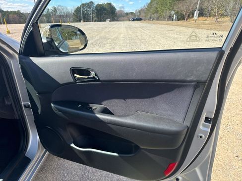 Used 2010 Hyundai Elantra SE w/ Popular Equipment Pkg 2 image 23