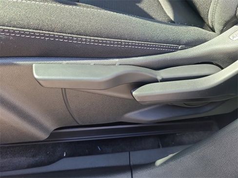 New 2025 Chevrolet Blazer EV LT image 24