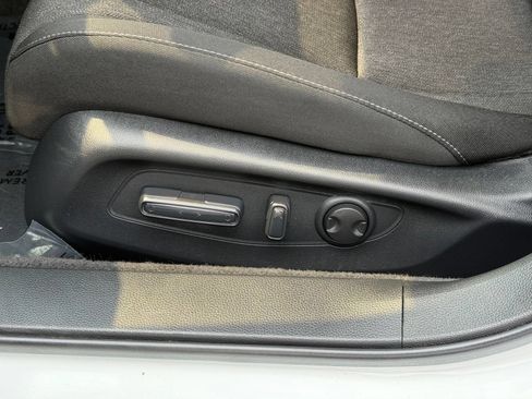Used 2025 Honda Accord SE image 13