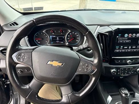 Used 2019 Chevrolet Traverse LT AWD/4WD image 17