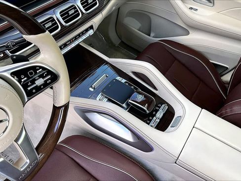 Used 2022 Mercedes-Benz Maybach GLS 600 Maybach GLS 600 image 15