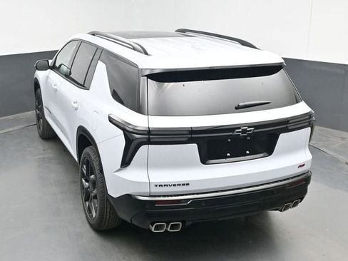 New 2026 Chevrolet Traverse RS w/ LPO, Floor Liner Package FWD image 67