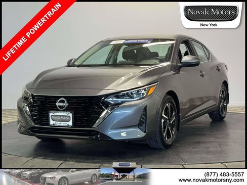 Used 2025 Nissan Sentra SV w/ All-Weather Package FWD image 4