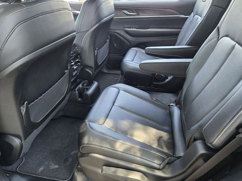 New 2025 Jeep Grand Cherokee L Limited AWD/4WD image 20