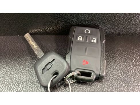Used 2017 Chevrolet Silverado 1500 LT w/ True North Edition AWD/4WD image 19