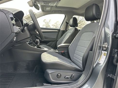 New 2026 Volkswagen Jetta SE image 12