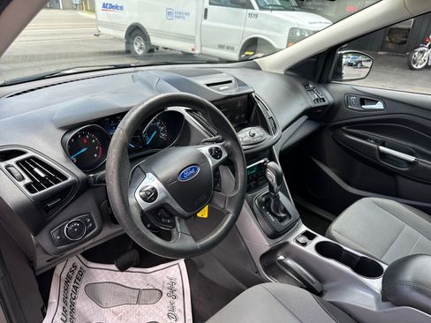 Used 2014 Ford Escape SE w/ Equipment Group 201A FWD image 13