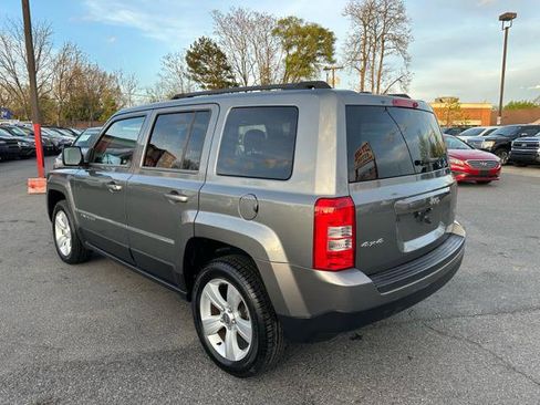 Used 2014 Jeep Patriot Latitude w/ Sun/Sound Group image 7