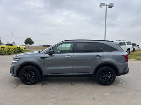 Used 2022 Kia Sorento SX AWD/4WD image 4