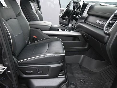 New 2026 RAM 2500 Laramie AWD/4WD image 23