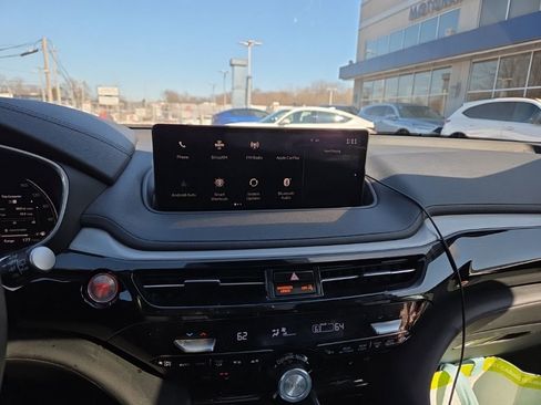 Used 2023 Acura MDX SH-AWD image 5