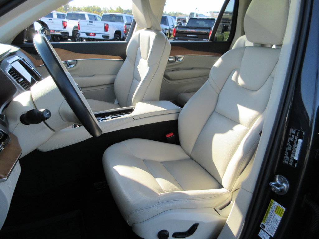 Used 2022 Volvo XC90 T6 Momentum w/ Advanced Package AWD/4WD image 20