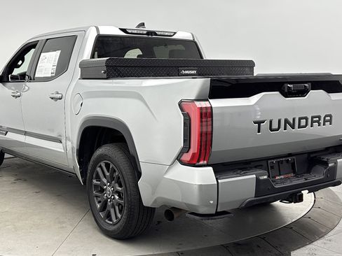 Used 2022 Toyota Tundra Platinum image 5