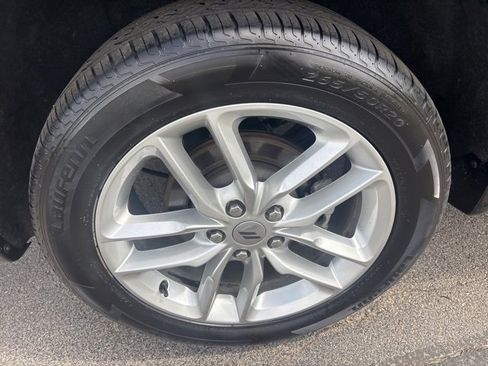 Certified 2024 Dodge Durango GT image 12