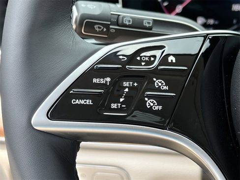 Certified 2025 Mercedes-Benz GLE 350 4MATIC image 29