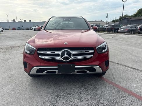 Used 2022 Mercedes-Benz GLC 300 4MATIC image 3