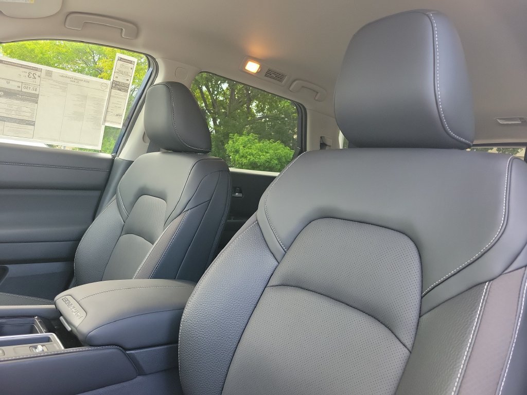 New 2026 Nissan Pathfinder SL FWD image 23