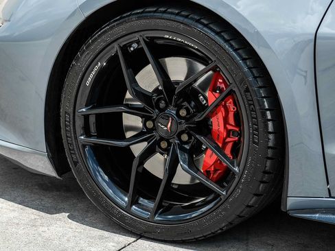 Used 2025 Chevrolet Corvette Z06 RWD image 45