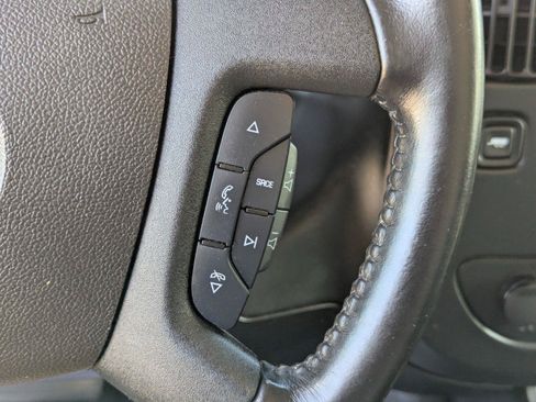 Used 2023 Chevrolet Express 3500 w/ Power Convenience Package RWD image 17