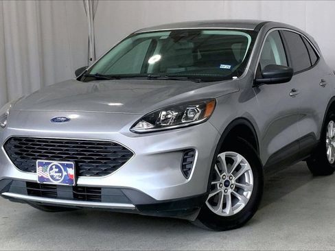 Used 2022 Ford Escape SE AWD/4WD image 2