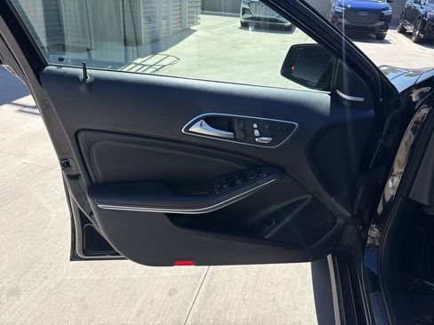 Used 2020 Mercedes-Benz GLA 250 4MATIC image 10