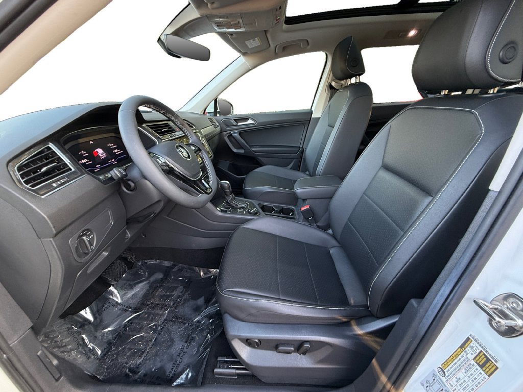 Used 2021 Volkswagen Tiguan SEL AWD/4WD image 9