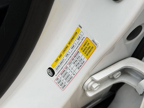 Used 2024 Buick Encore GX Sport Touring image 29