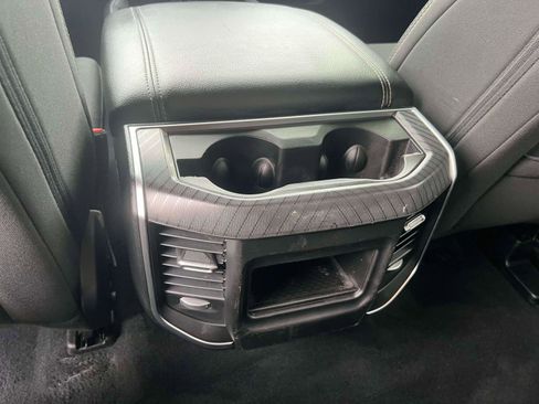 Used 2025 RAM 1500 Big Horn AWD/4WD image 25