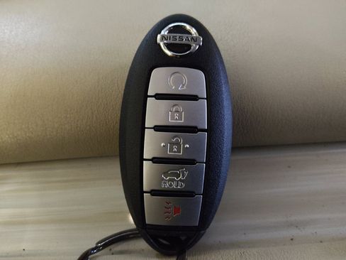 Used 2017 Nissan Murano SL FWD image 32