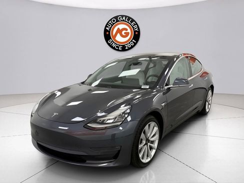 Used 2018 Tesla Model 3 Long Range image 3