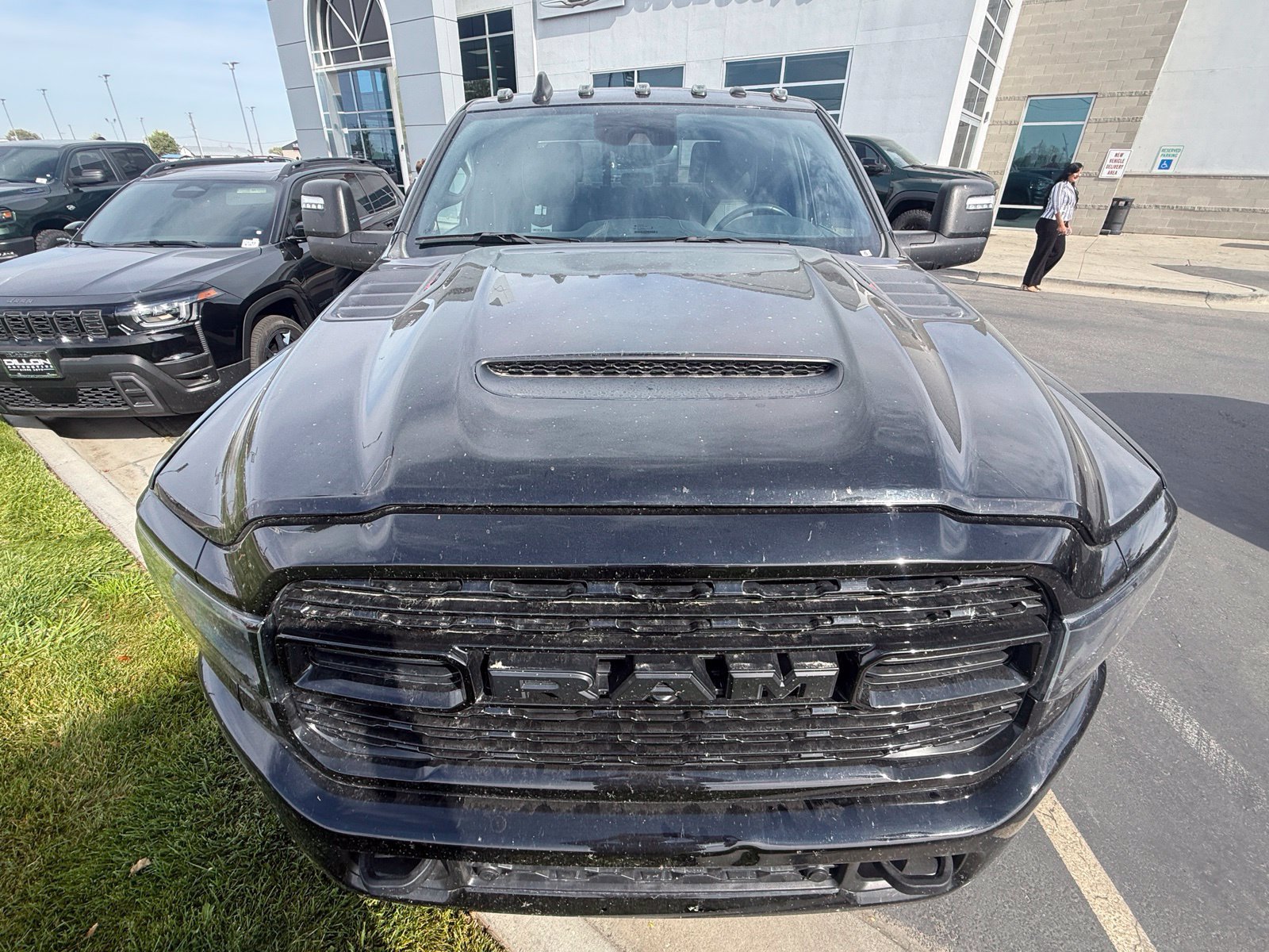 Used 2024 RAM 3500 Limited w/ Night Edition AWD/4WD image 3