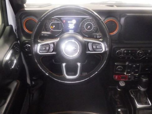 Used 2023 Jeep Gladiator Mojave w/ LED Lighting Group AWD/4WD image 9