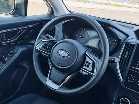 Used 2020 Subaru Crosstrek 2.0i image 11