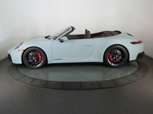 Certified 2025 Porsche 911 Carrera 4 GTS AWD/4WD image 12
