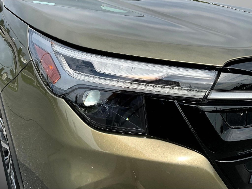 Used 2025 Subaru Forester Touring AWD/4WD image 34