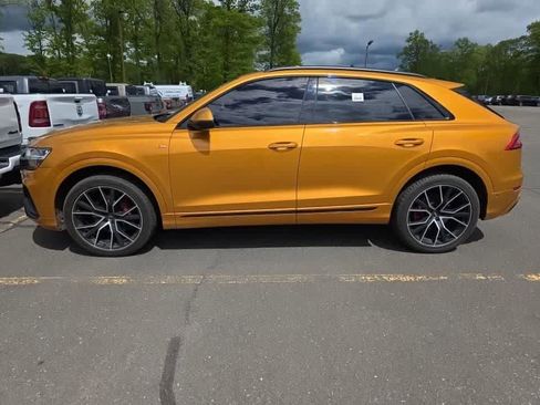 Used 2021 Audi Q8 Premium Plus w/ Premium Plus Package AWD/4WD image 3