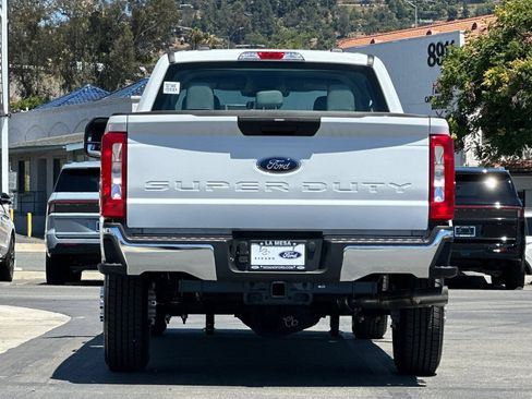 New 2026 Ford F350 XL w/ XL Chrome Package AWD/4WD image 4