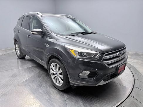 Used 2017 Ford Escape Titanium AWD/4WD image 3