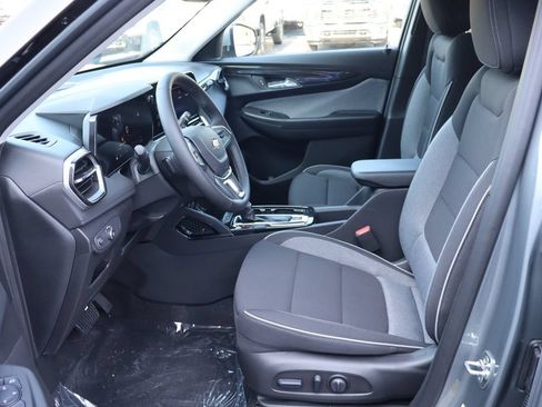 New 2026 Chevrolet TrailBlazer LT w/ Convenience Package FWD image 5