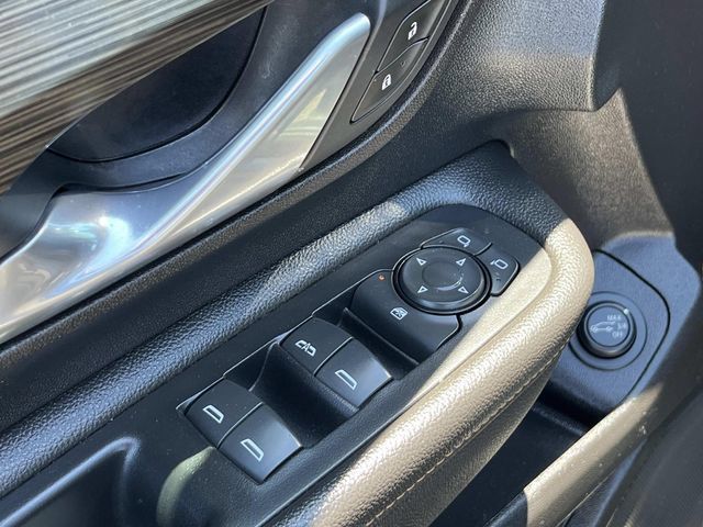 Used 2019 GMC Terrain SLT w/ Preferred Package FWD image 28