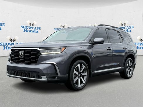Used 2023 Honda Pilot Touring image 2